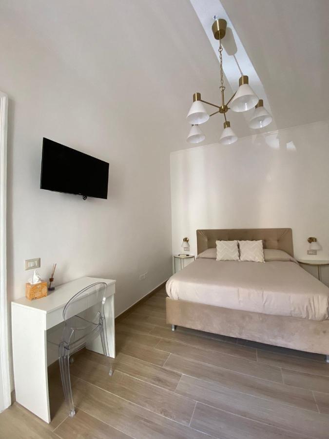 Paura Suite Apartment Nápoly Kültér fotó